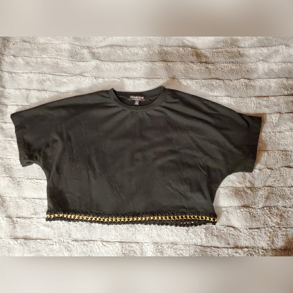 Embroidered crop top